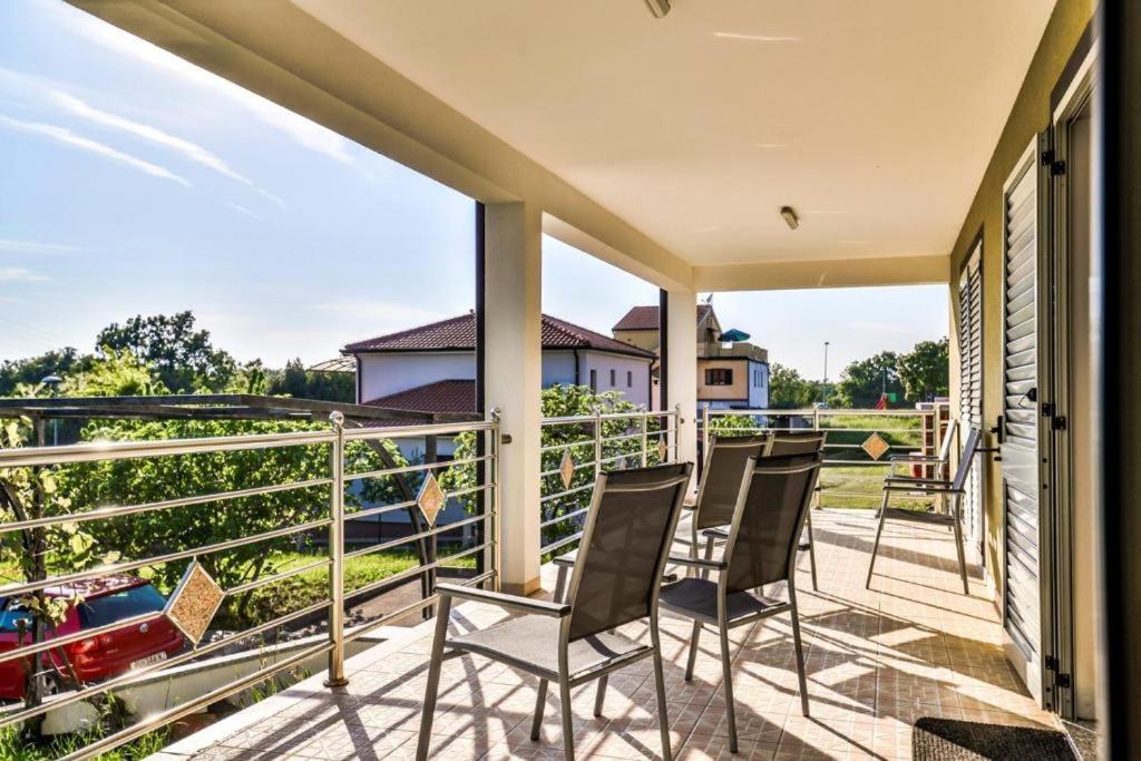 Apartments Lia-Jolie Умаг Экстерьер фото